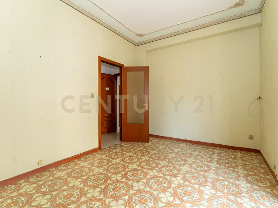 Immagine 48 di Pentalocale in vendita  in Via Edmondo de Amicis 62 a Catania