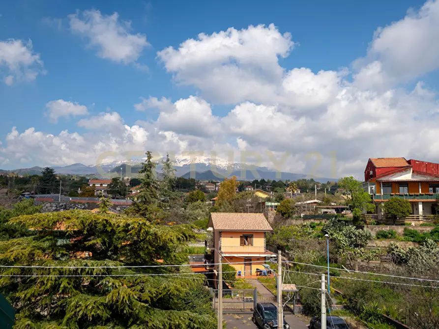 Immagine 53 di Casa bifamiliare in vendita  in Via Benedetto Croce 6 a Pedara
