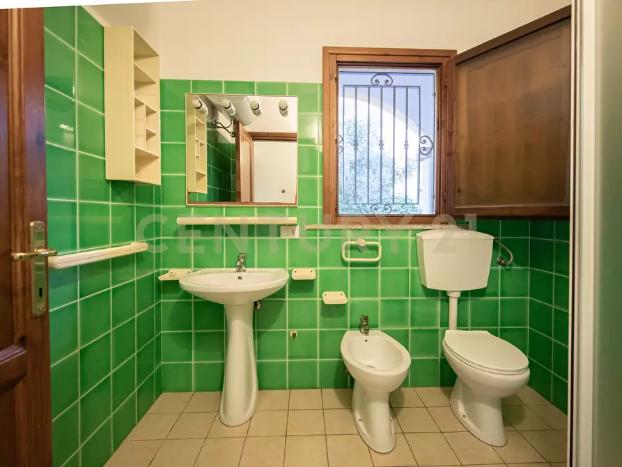 Immagine 20 di Casa indipendente in vendita  in Via Madrid a San Teodoro