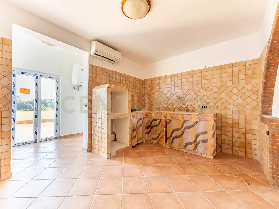 Immagine 8 di Villa in vendita  in Via Ombrone 9 a Aprilia