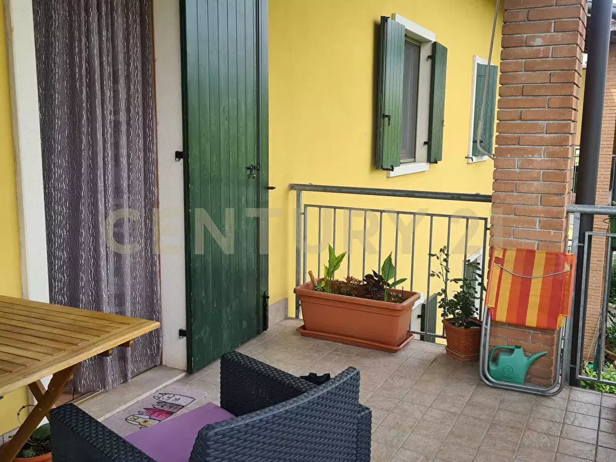 Immagine 5 di Trilocale in vendita  in Via XXV Aprile 3 a Castelnuovo Del Garda