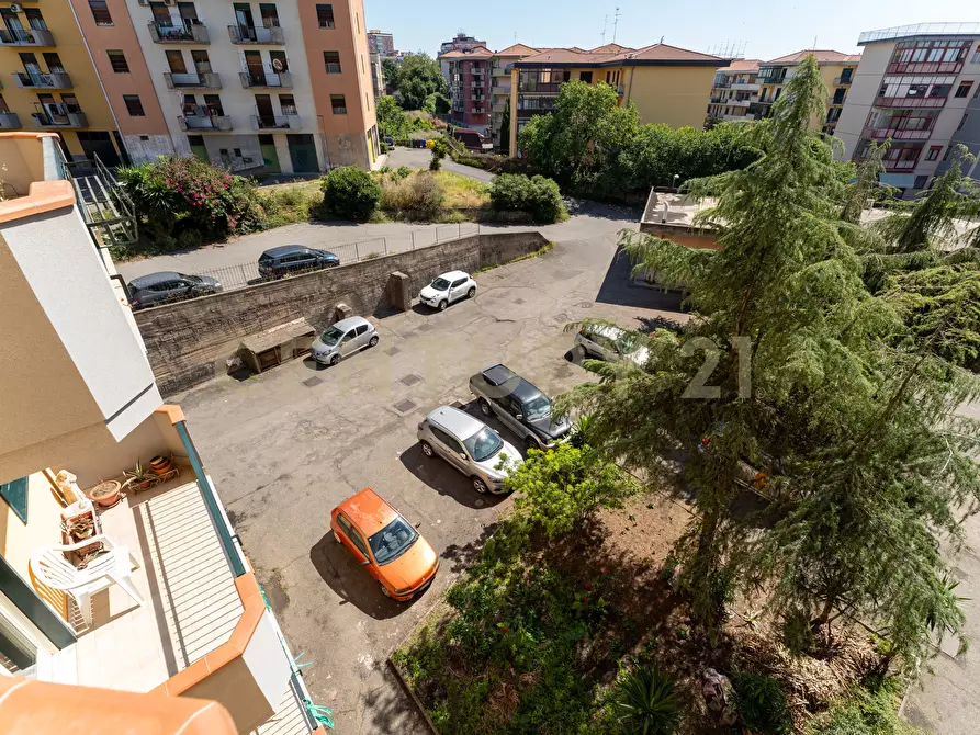 Immagine 22 di Trilocale in vendita  in Via Riccardo Wagner 50 a Acireale