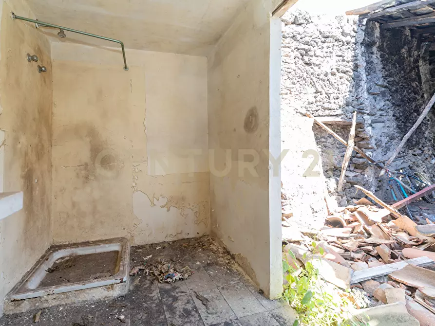 Immagine 24 di Casa indipendente in vendita  in Via San Martino 10 a Camporotondo Etneo