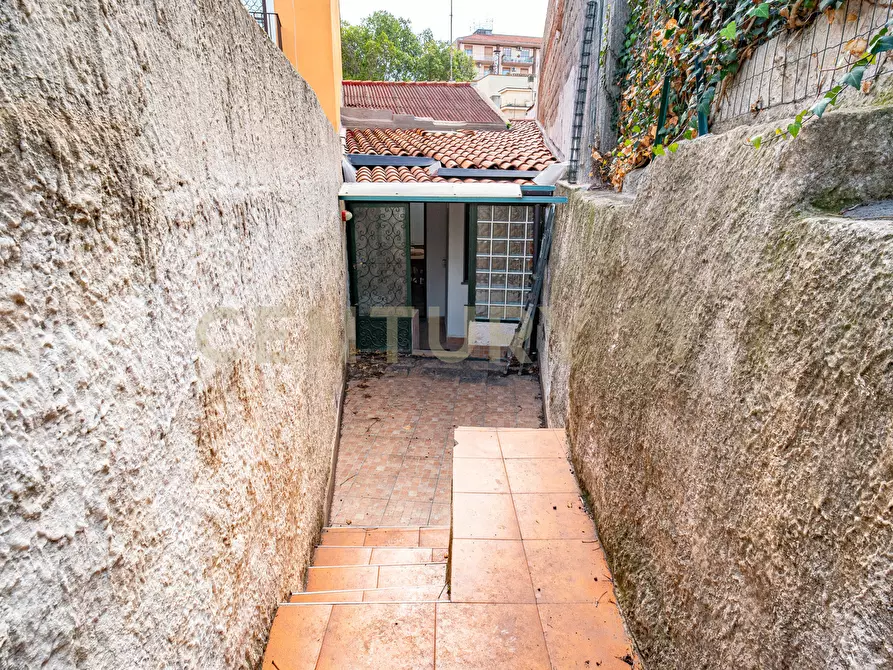 Immagine 21 di Casa indipendente in vendita  in Via Neri 61 a Catania