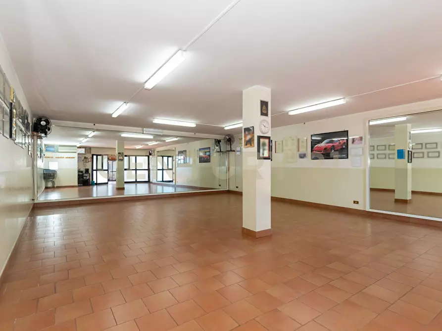 Immagine 43 di Villa in vendita  in Via Salemi 19 a Mascalucia