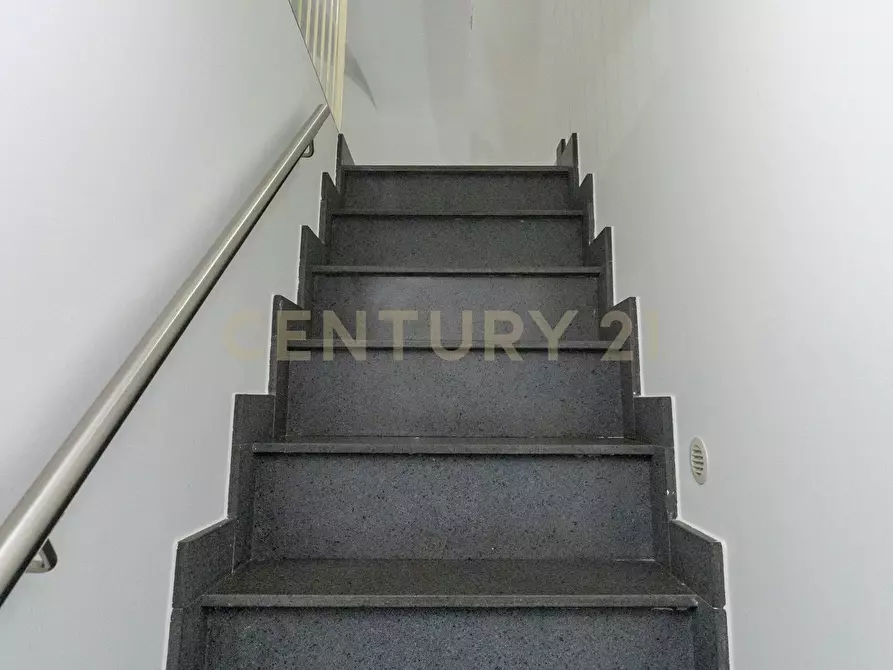 Immagine 25 di Bilocale in vendita  in Via Ospedale Vecchio 5 a Catania