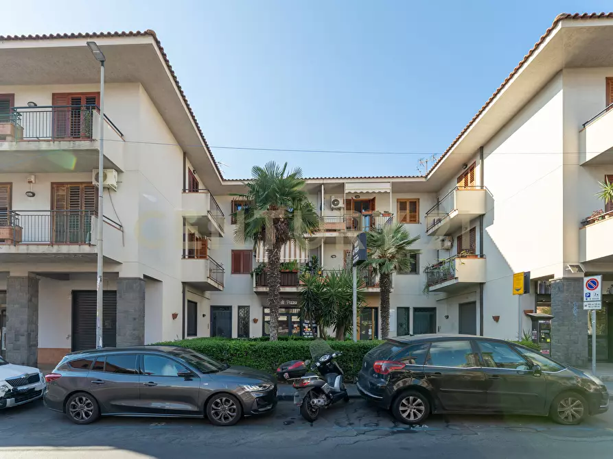 Immagine 5 di Appartamento in vendita  in Via Firenze 99 a Aci Castello