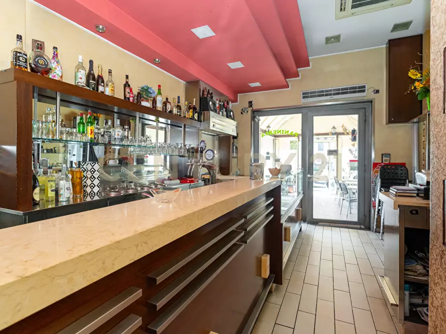 Immagine 12 di Bar / Ristorante in vendita  in Via Milo 10 a Catania