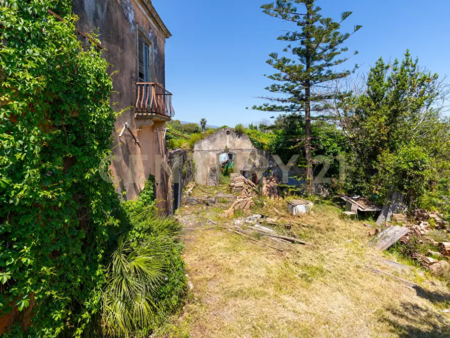 Immagine 10 di Rustico / casale in vendita  in Via Roccamena 84 a Acireale