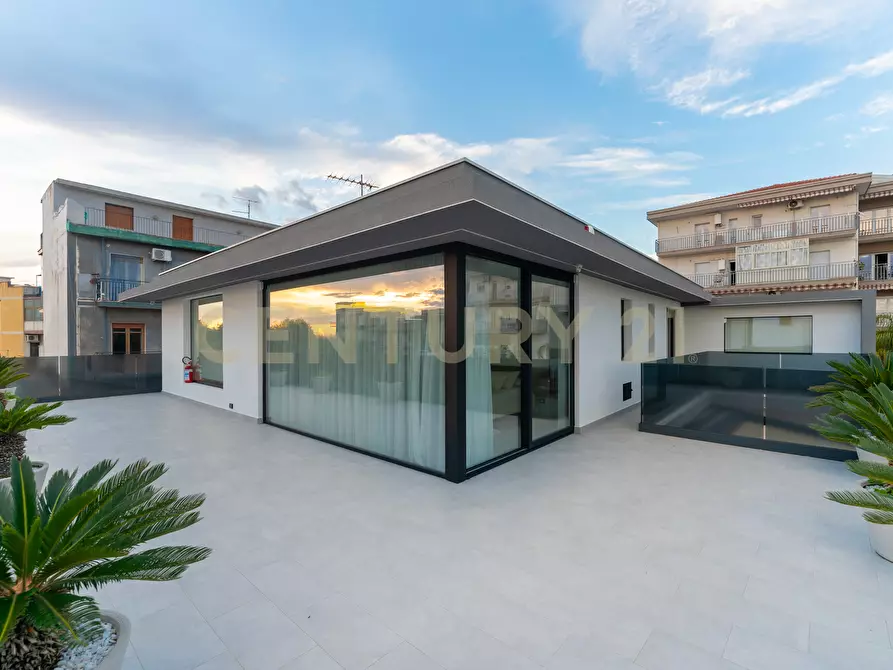 Immagine 103 di Villa in vendita  in Via Sant' Andrea 8 a Catania