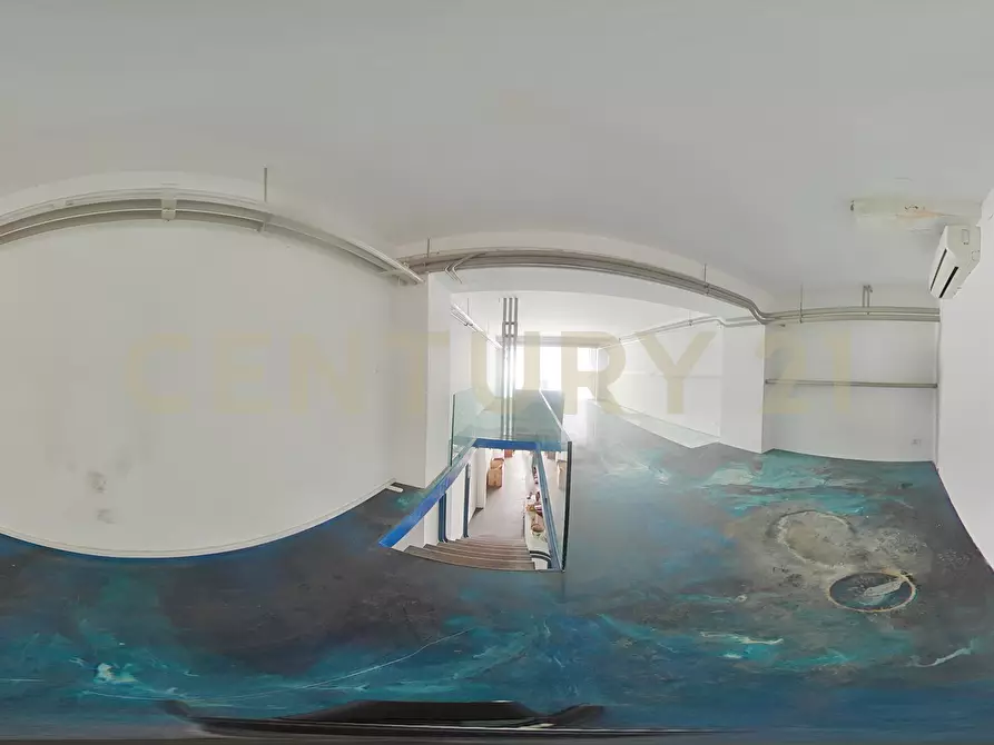 Immagine 28 di Locale commerciale in vendita  in Via Francesco Riso 72/C a Catania