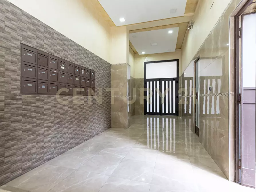 Immagine 21 di Trilocale in vendita  in Via Pietro Platania 6 a Catania