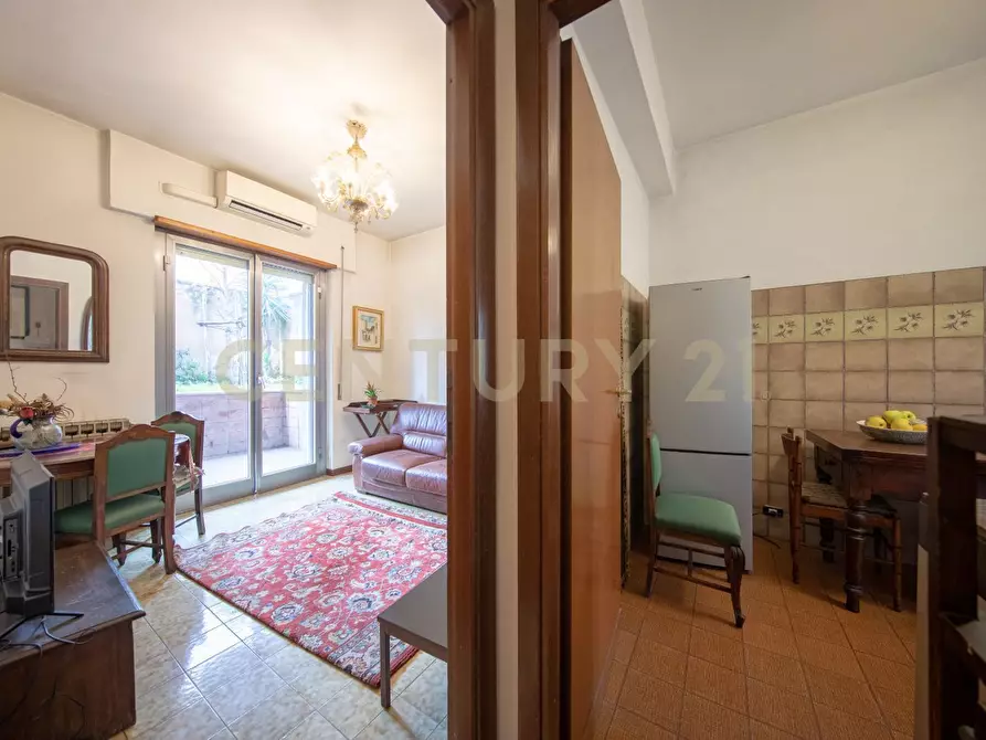 Immagine 12 di Bilocale in vendita  in Via Aurelia 301 a Roma