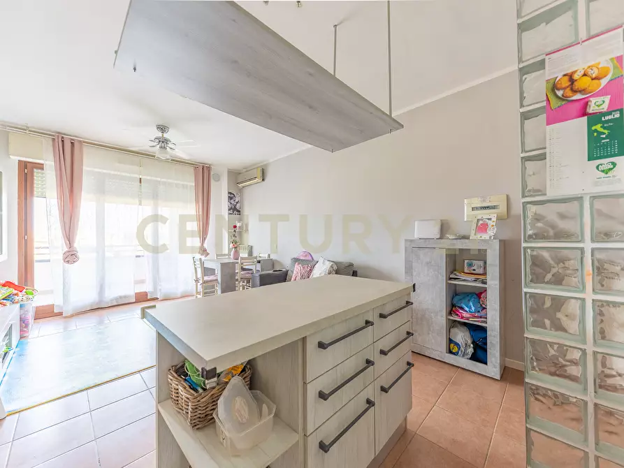 Immagine 15 di Bilocale in vendita  in Via Raffaello Liberti 163 a Roma