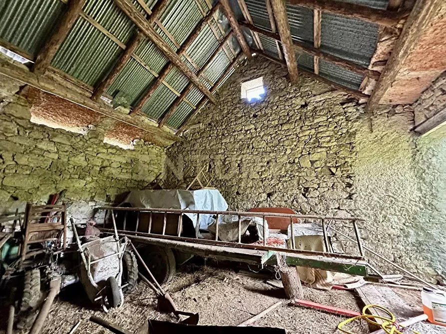 Immagine 8 di Rustico / casale in vendita  in Contrada Tezze a Velo Veronese