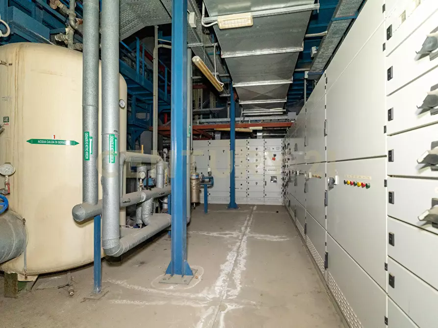 Immagine 62 di Attività artigianale in vendita  in Strada III Mimosa 14 a Catania