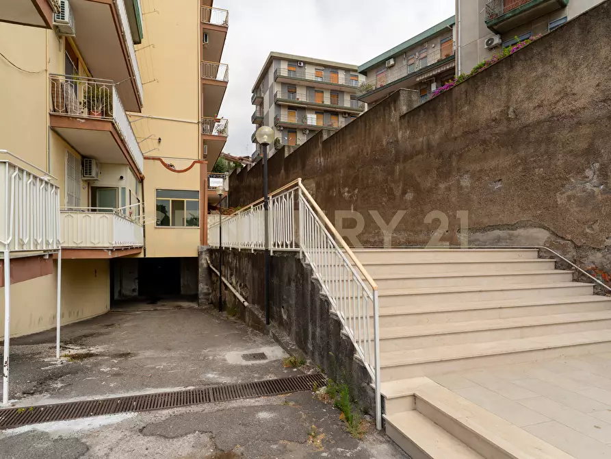 Immagine 47 di Trilocale in vendita  in Via Nizzeti 66 a Tremestieri Etneo