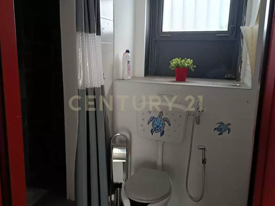 Immagine 8 di Casa indipendente in vendita  in Piazza Federico di Svevia a Catania
