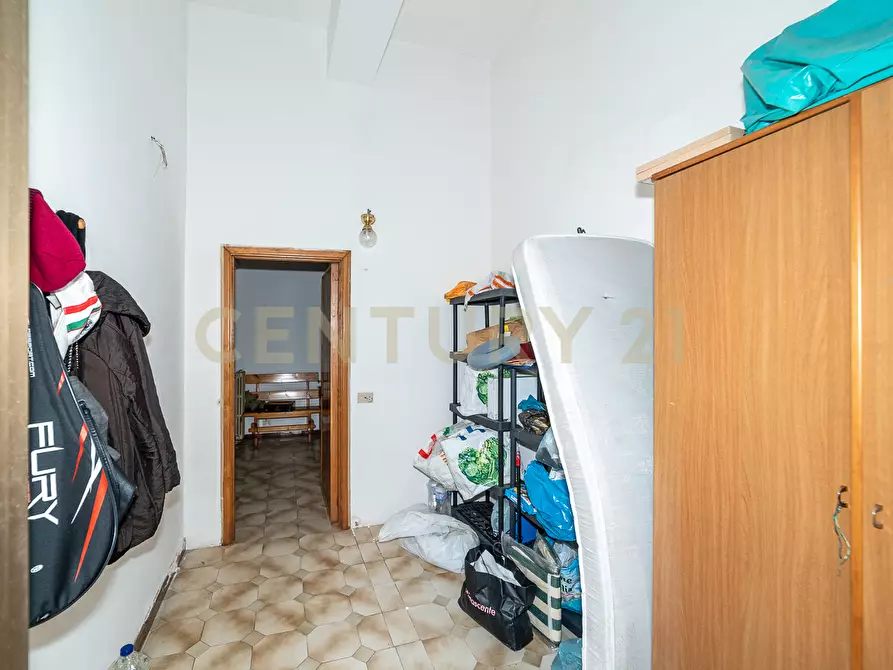 Immagine 16 di Locale commerciale in vendita  in Via Mario Rapisardi 20 a Fiumefreddo Di Sicilia