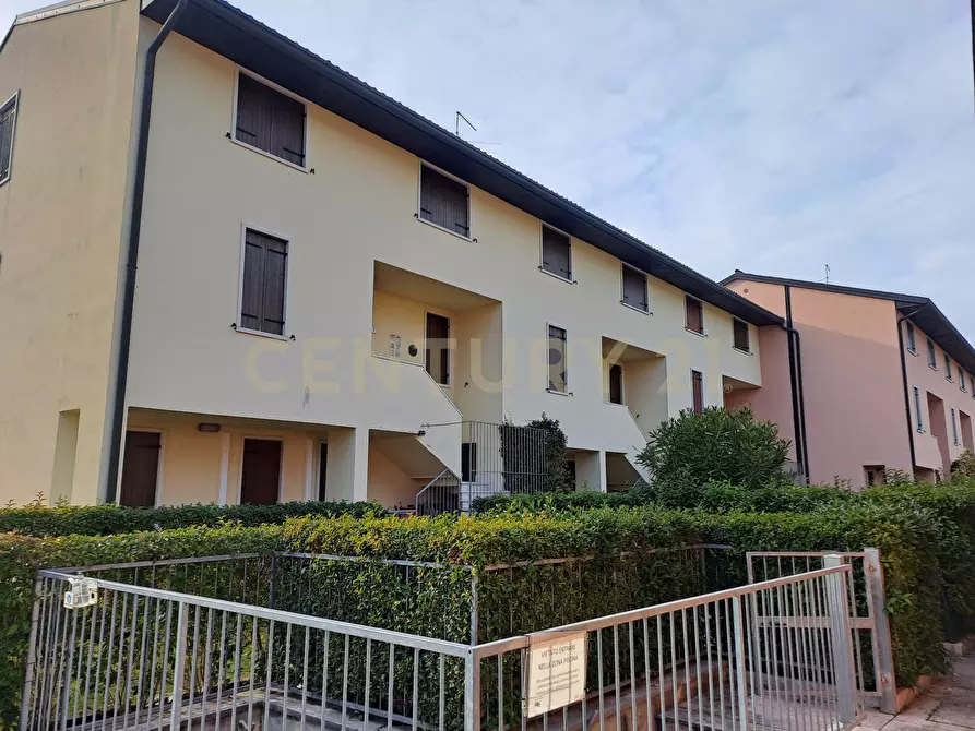 Immagine 7 di Quadrilocale in vendita  in Via Vittorio Monese a Garda