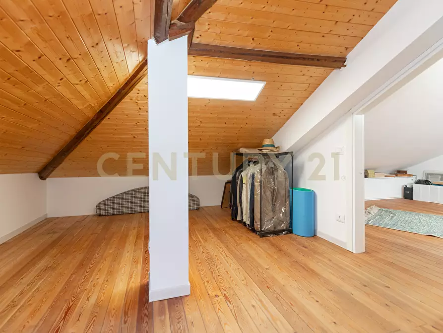 Immagine 55 di Appartamento in vendita  in Via Giovanni Guglielmino 74 a Tremestieri Etneo