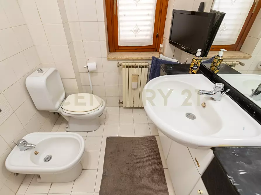 Immagine 41 di Appartamento in vendita  in Via Giovanni Guglielmino 74 a Tremestieri Etneo