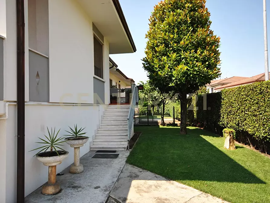 Immagine 4 di Casa semindipendente in vendita  a Oppeano
