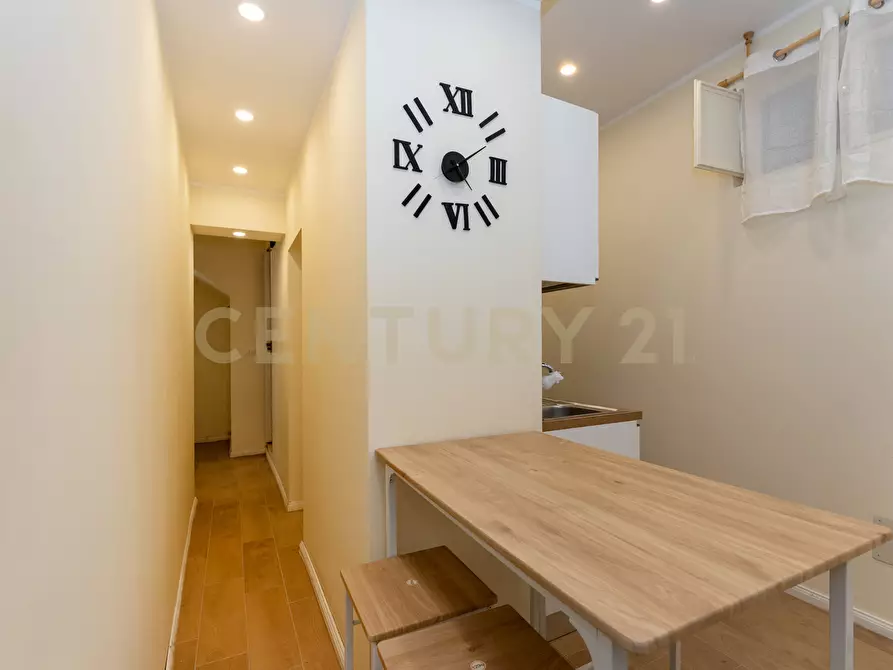 Immagine 21 di Pentalocale in vendita  in Via Alfieri 7 a Catania