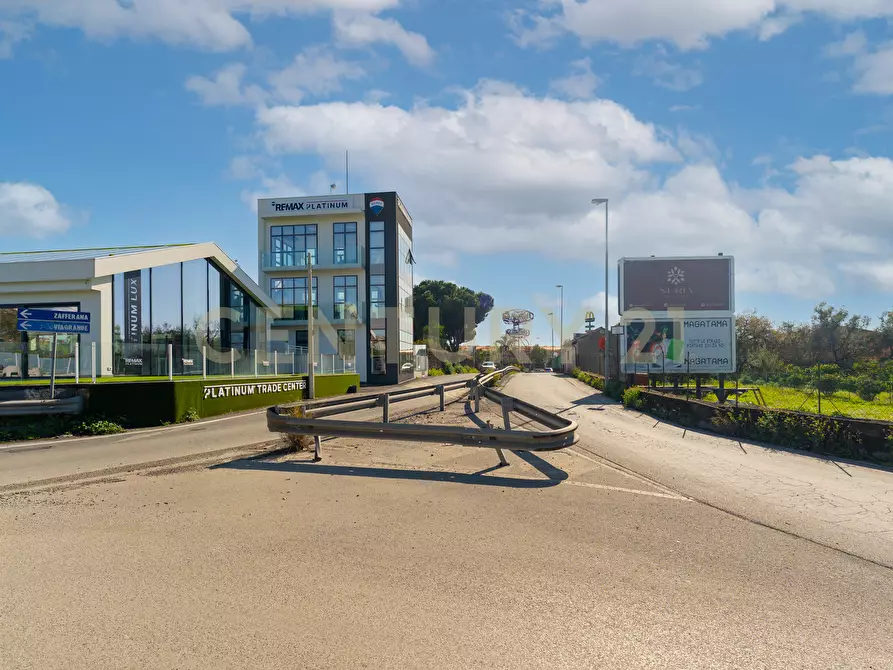 Immagine 35 di Terreno industriale in vendita  in Viale Andrea Doria 2 a San Giovanni La Punta