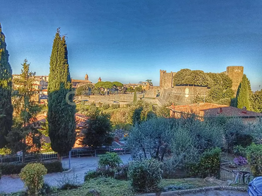 Immagine 18 di Pentalocale in vendita  in Via del Poggiolo 6 a Montalcino