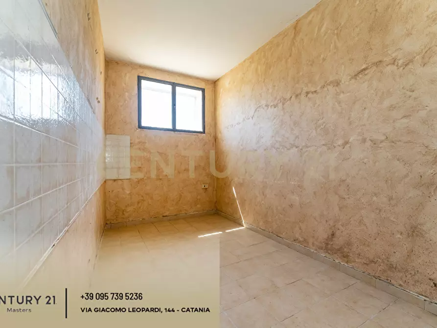 Immagine 62 di Quadrilocale in vendita  in Stradale Cravone 105 a Catania