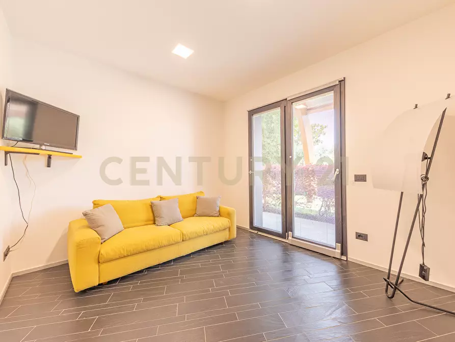 Immagine 58 di Villa in vendita  in Via Palmoli 27 a Roma