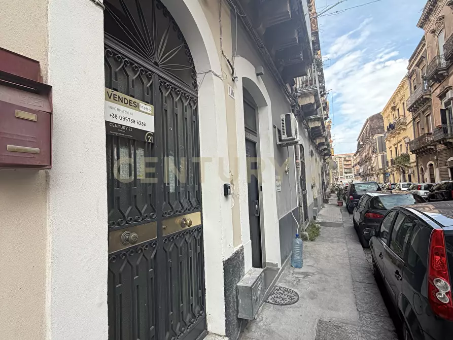 Immagine 1 di Appartamento in vendita  in Via Celeste 118 a Catania