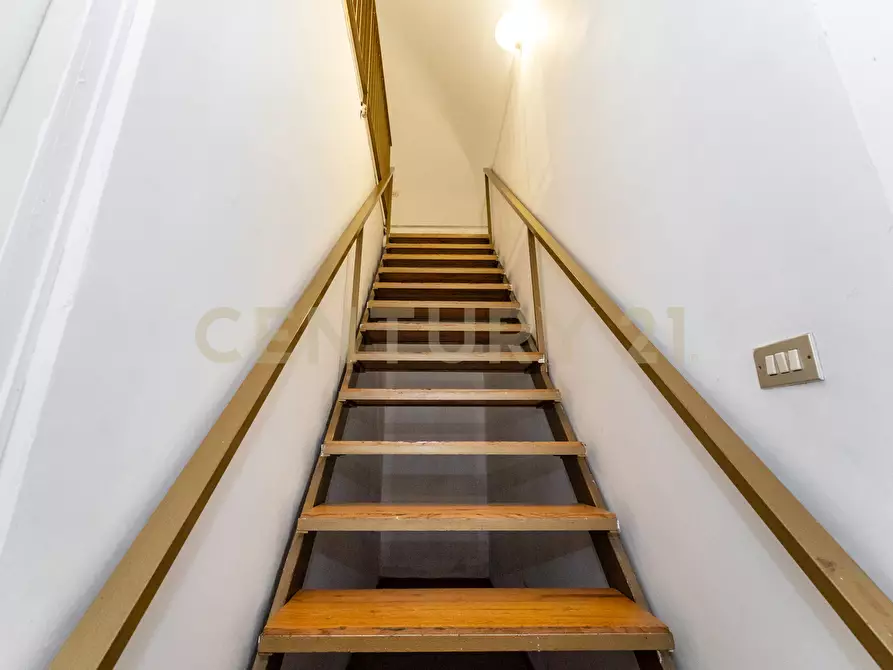 Immagine 23 di Bilocale in affitto  in Via Etnea 299 a Catania