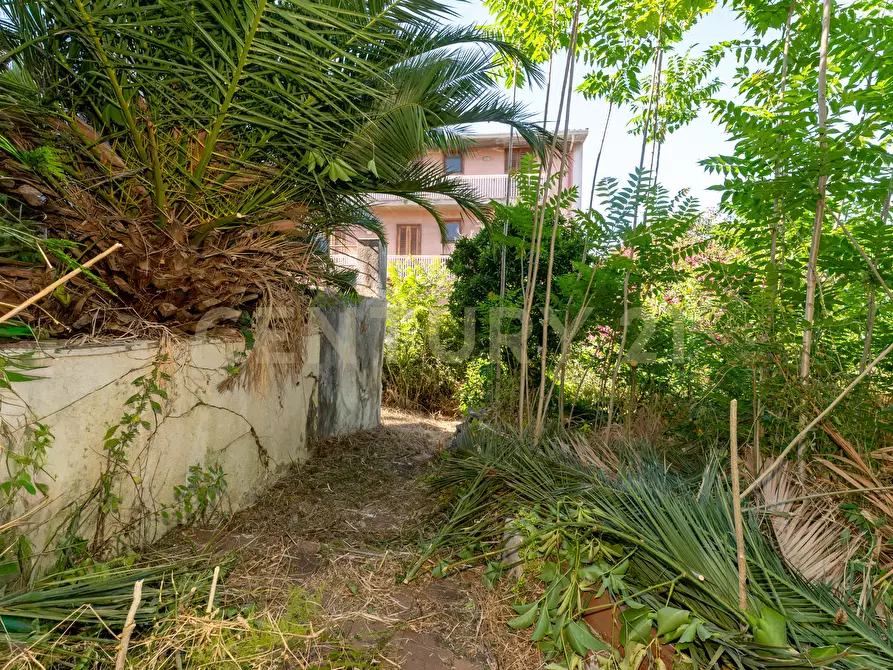 Immagine 38 di Villa in vendita  in Via Galermo 152 a Catania