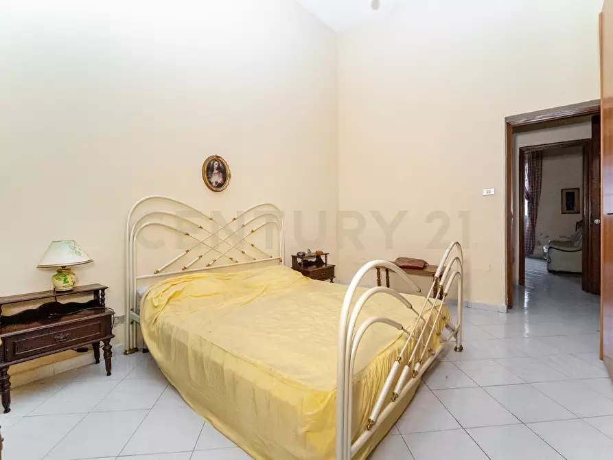 Immagine 9 di Bilocale in vendita  in Via Wrzì 128 a Catania