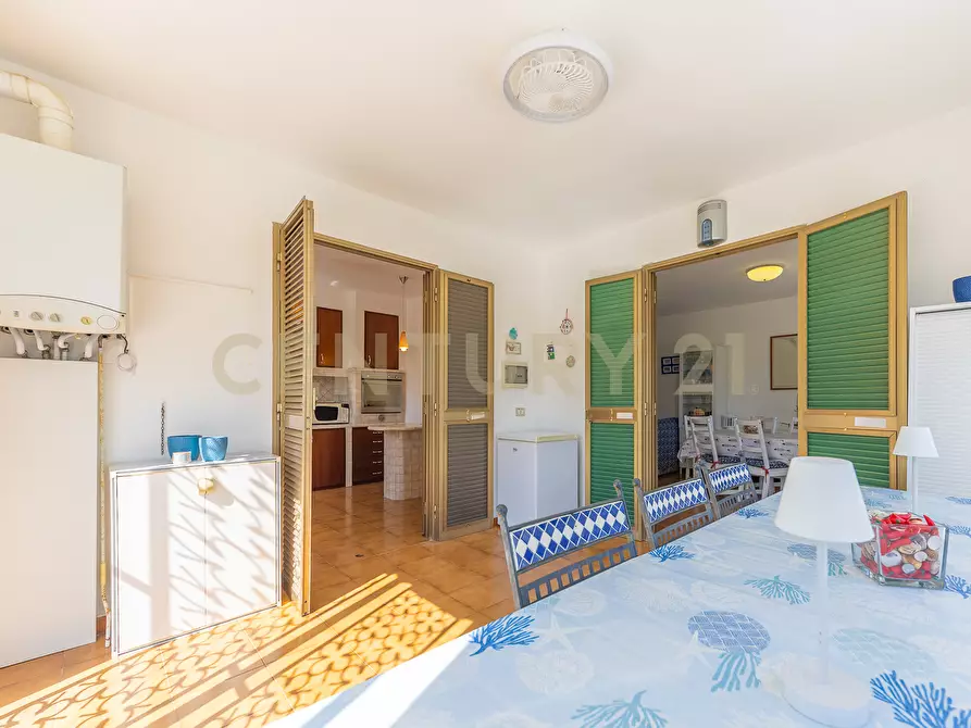 Immagine 39 di Villa in vendita  in Strada Isola Bella 43 a Latina