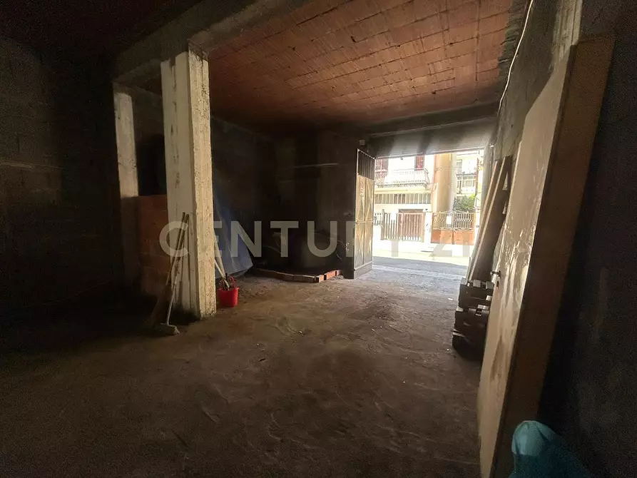 Immagine 9 di Garage in vendita  in Via Livorno 89 a Misterbianco