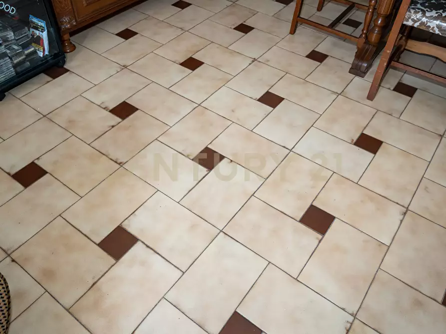 Immagine 37 di Pentalocale in vendita  in Via Sottotenente Cantone 30 a Mascalucia
