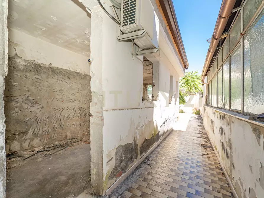 Immagine 26 di Casa indipendente in vendita  in Via Macaluso 9 a Catania