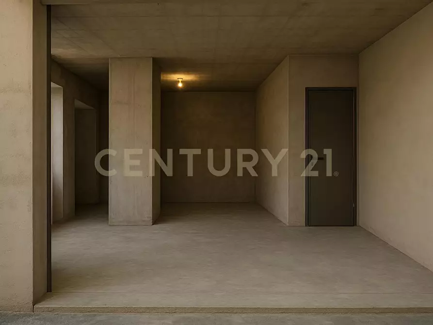 Immagine 1 di Locale commerciale in vendita  in Viale Mario Rapisardi 118 a Catania