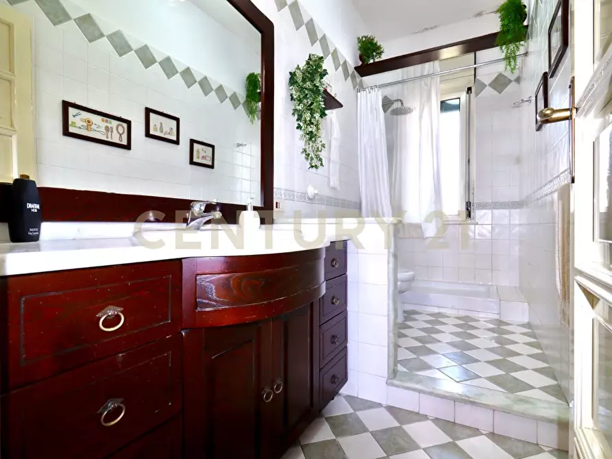 Immagine 17 di Quadrilocale in vendita  in Largo Bisacquino 3 a Palermo