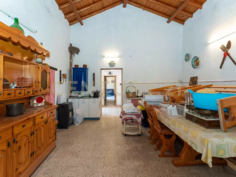 Immagine 30 di Villa in vendita  in Piazza F. M. Scuderi 7 a Viagrande