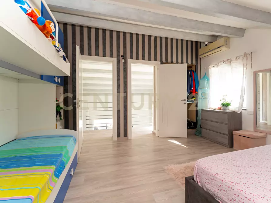 Immagine 37 di Villa in vendita  in Via Immacolata a Catania