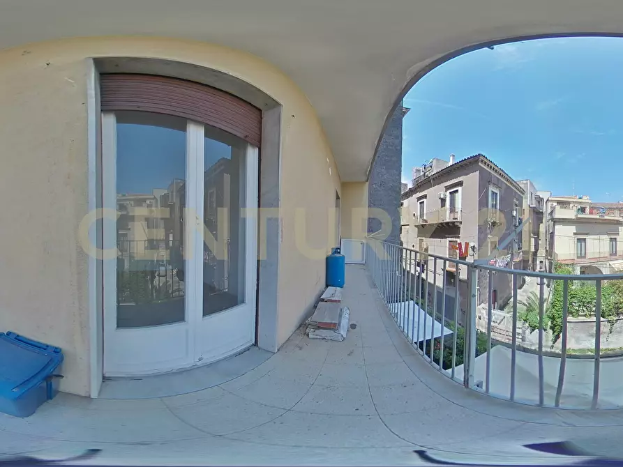 Immagine 42 di Pentalocale in vendita  in Via Antonino di Sangiuliano 54 a Catania