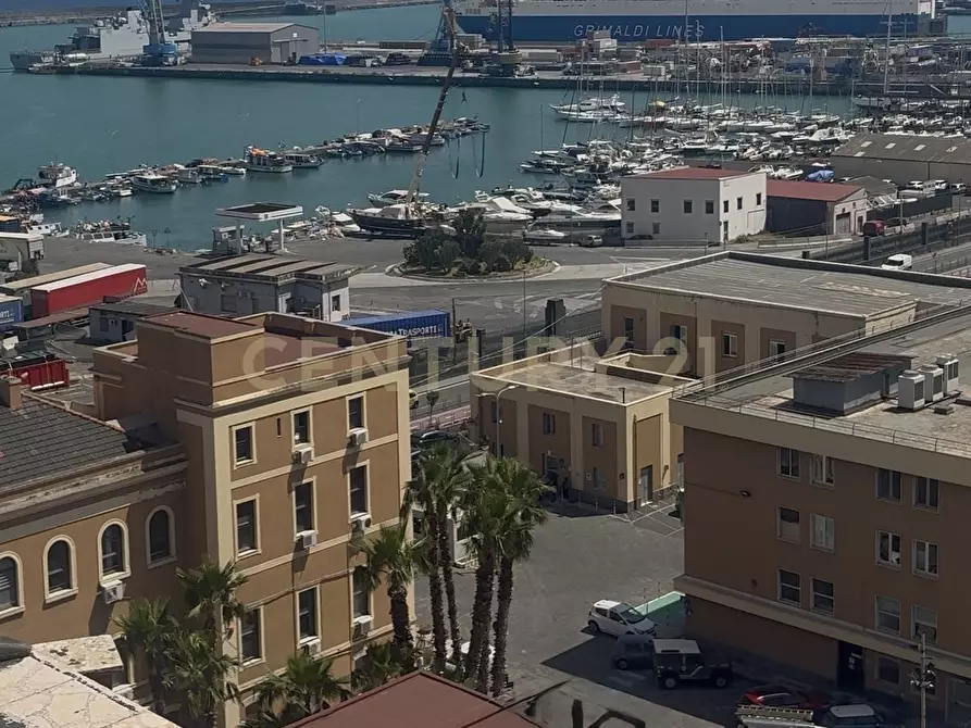 Immagine 6 di Palazzo in vendita  in Via Stella Polare 129 a Catania