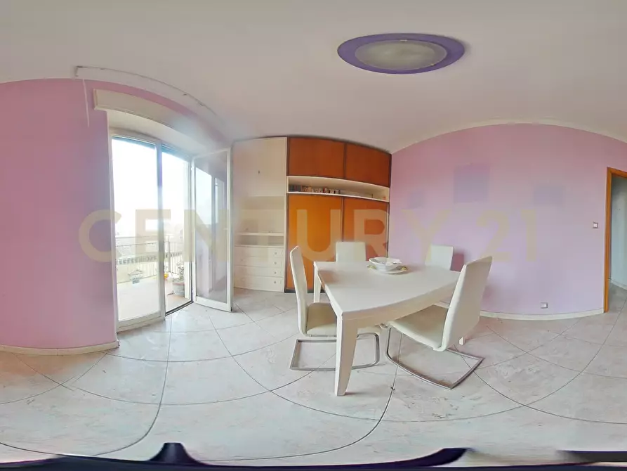 Immagine 27 di Trilocale in vendita  in Via Pietro Platania 6 a Catania