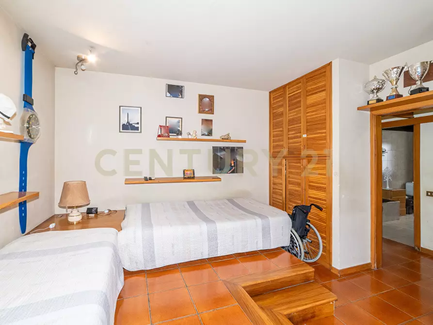 Immagine 14 di Quadrilocale in vendita  in Via Teseo a Catania