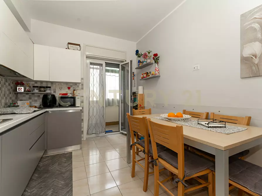 Immagine 12 di Trilocale in vendita  in Via Riccardo Zandonai 6 a Catania