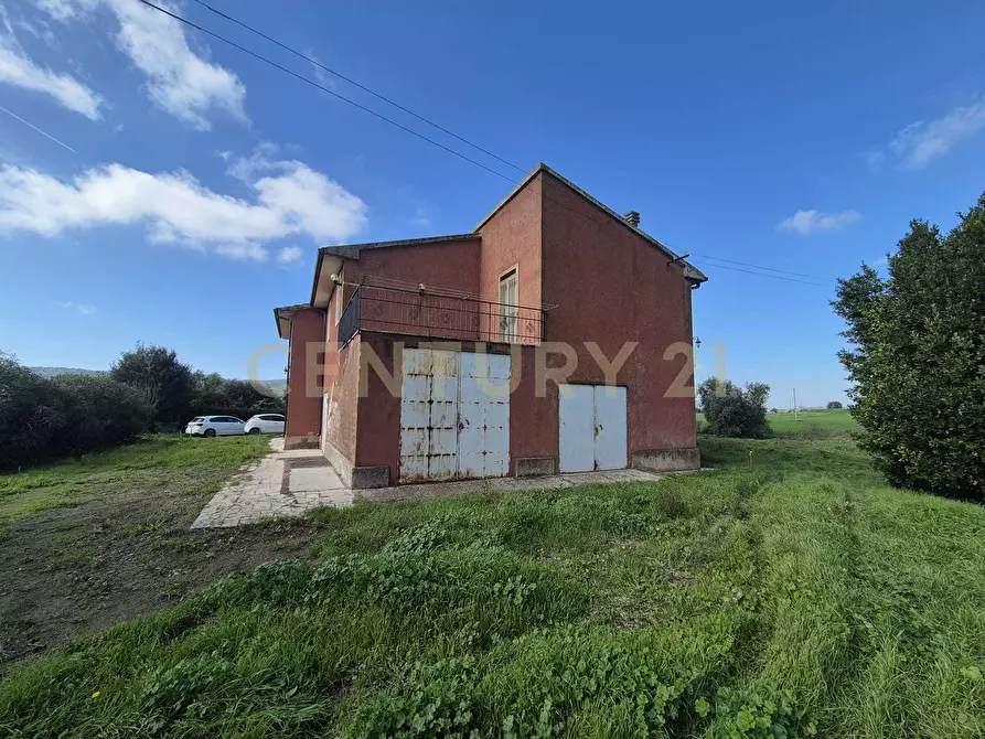 Immagine 2 di Rustico / casale in vendita  in Via Luciano Raveggi 6 a Orbetello